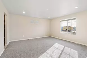 7059 N Sandstone Wy, Eagle Mountain, UT 84005 - Photo 10