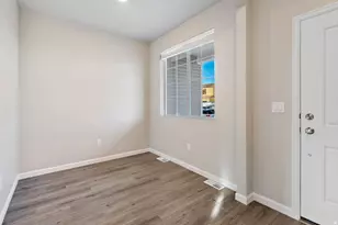 7059 N Sandstone Wy, Eagle Mountain, UT 84005 - Photo 2