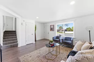 2146 E Newcastle Dr, Sandy, UT 84093 - Photo 8