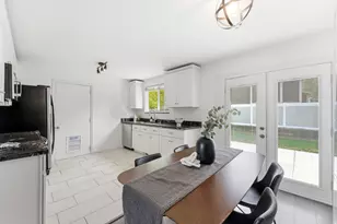 2146 E Newcastle Dr, Sandy, UT 84093 - Photo 10