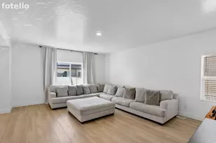 815 W Powderwood Ln, Mapleton, UT 84664 - Photo 8