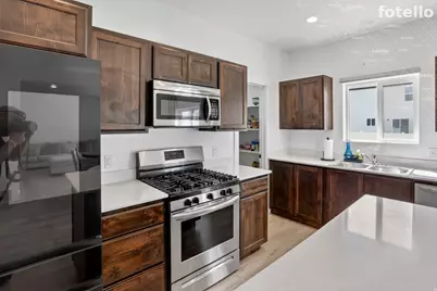 815 W Powderwood Ln, Mapleton, UT 84664 - Photo 12