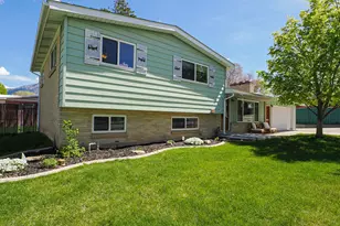 6871 S 1495 E, Cottonwood Heights, UT 84121 - Photo 2