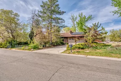 1467 E Pimlico Pl, Sandy, UT 84092 - Photo 2