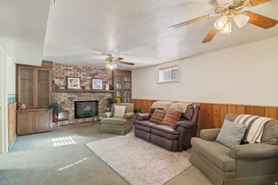 237 S Main St, Providence, UT 84332 - Photo 10