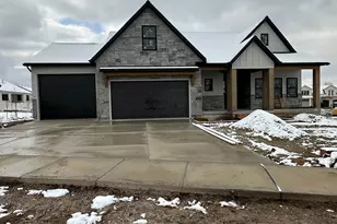 143 S Chamberlain St, Mapleton, UT 84664 - Photo 1