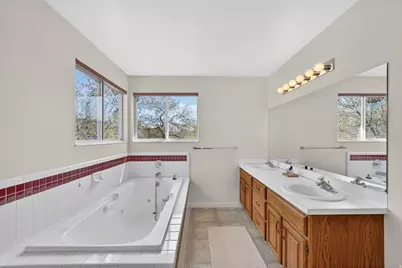 4840 S 1000 E, Ogden, UT 84403 - Photo 34