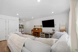 1033 E Reef Dr, Saratoga Springs, UT 84045 - Photo 6