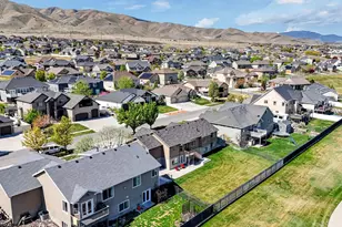 2486 S Aster Way, Saratoga Springs, UT 84045 - Photo 36