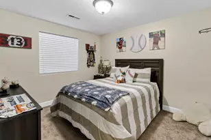 75 E 100 S, Central Valley, UT 84754 - Photo 24