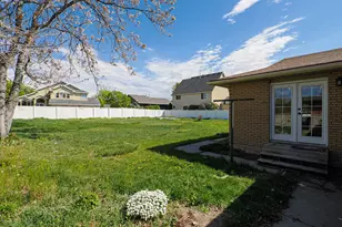 896 W 4800 S, Taylorsville, UT 84123 - Photo 8
