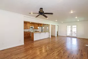 896 W 4800 S, Taylorsville, UT 84123 - Photo 22