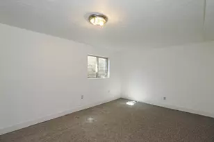 896 W 4800 S, Taylorsville, UT 84123 - Photo 38