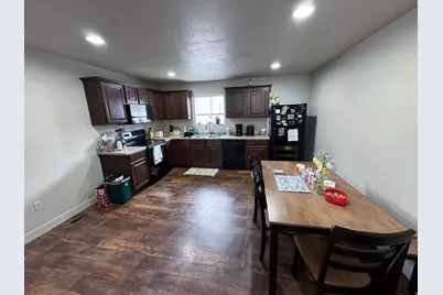 208 N 680 E, Vineyard, UT 84059 - Photo 2