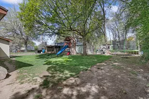 244 W Center St, Springville, UT 84663 - Photo 18