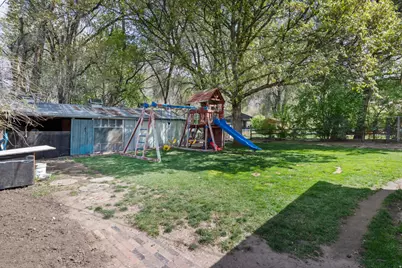 244 W Center St, Springville, UT 84663 - Photo 16