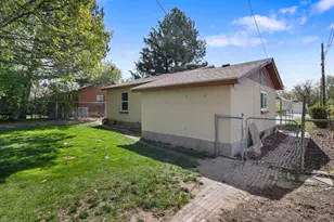 244 W Center St, Springville, UT 84663 - Photo 20