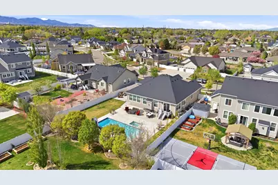 2557 W Midas Side Way, Riverton, UT 84065 - Photo 8