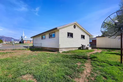 5709 S 2050 W, Roy, UT 84067 - Photo 24