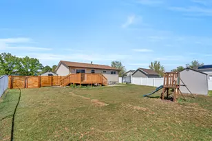 5885 S Misty Way, Kearns, UT 84118 - Photo 2