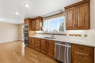 4723 S Madison Ave, South Ogden, UT 84403 - Photo 10
