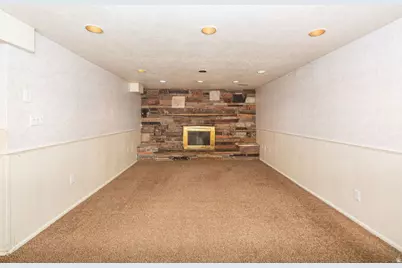 788 W 2400 N, Clinton, UT 84015 - Photo 20