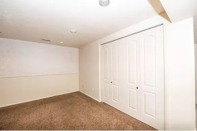 788 W 2400 N, Clinton, UT 84015 - Photo 18