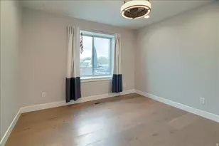10868 S Ascot Pkwy E, Sandy, UT 84092 - Photo 32