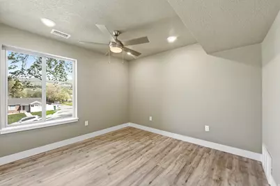 1032 E 400 S #301B, Salt Lake City, UT 84102 - Photo 14