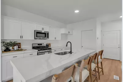 1325 E Goldie Lou Lane Unit #32, Eagle Mountain, UT 84005 - Photo 4