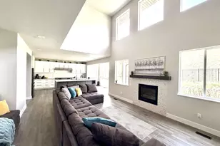 1909 E Longbranch Dr, Draper, UT 84020 - Photo 6