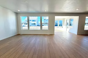 3025 N Summer Wood Dr, Eagle Mountain, UT 84005 - Photo 4