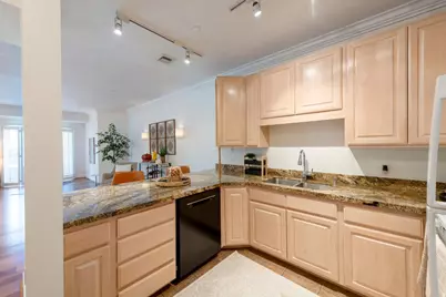 838 E South Temple #208, Salt Lake City, UT 84102 - Photo 6