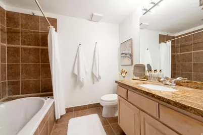 838 E South Temple #208, Salt Lake City, UT 84102 - Photo 18
