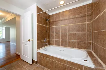 838 E South Temple #208, Salt Lake City, UT 84102 - Photo 20