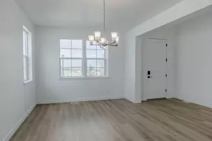 917 W Black Tail St S, Saratoga Springs, UT 84045 - Photo 2