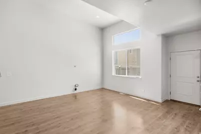 7109 N Mountain Field Dr, Eagle Mountain, UT 84005 - Photo 4