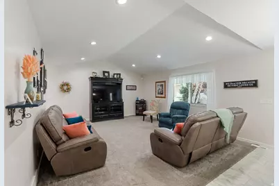 641 W 3550 S, Ogden, UT 84405 - Photo 8