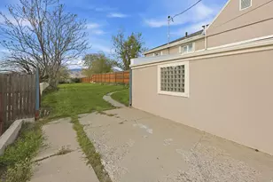 2273 E 2700 S, Salt Lake City, UT 84109 - Photo 38