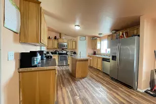 240 E Horseshoe Bend Rd, Vernal, UT 84078 - Photo 8