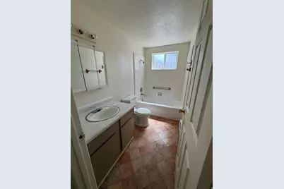 47 W 600 N, Vernal, UT 84078 - Photo 10