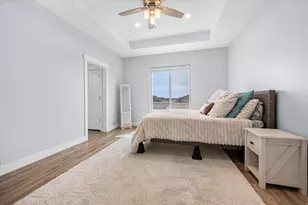 206 E Mount Emmons Dr, Eagle Mountain, UT 84005 - Photo 14