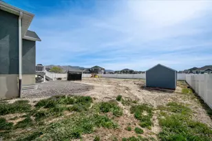 206 E Mount Emmons Dr, Eagle Mountain, UT 84005 - Photo 46