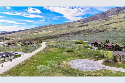 3722 N Porcupine Ridge Dr #105, Eden, UT 84310 - Photo 4