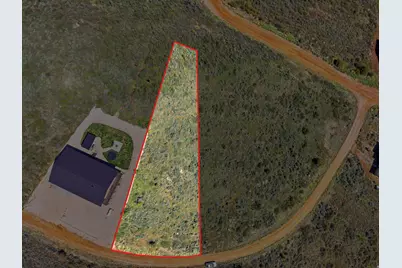 427 W Grouse Cir, Garden City, UT 84028 - Photo 2