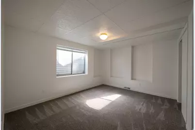 11922 S Bluff View Dr, Sandy, UT 84092 - Photo 16