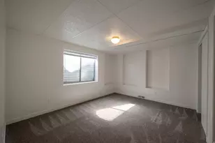 11922 S Bluff View Dr, Sandy, UT 84092 - Photo 16