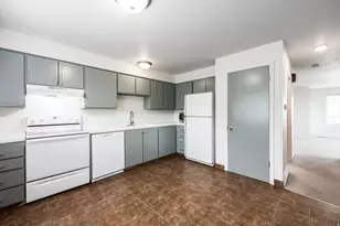 2651 E 2100 S, Salt Lake City, UT 84109 - Photo 8