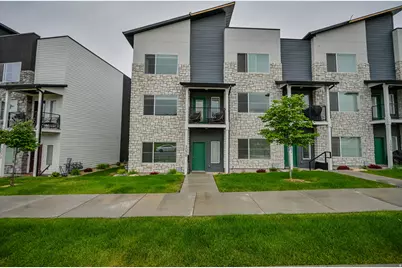 3078 N Bend Ln E, Layton, UT 84040 - Photo 2