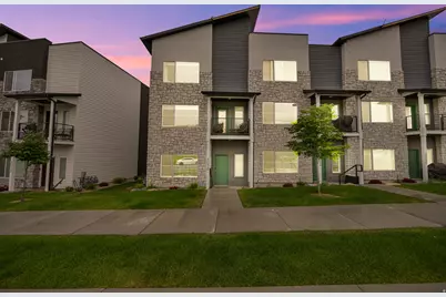 3078 N Bend Ln E, Layton, UT 84040 - Photo 1